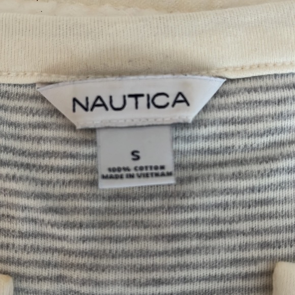 Nautica Tunic top 3/4 Sleeve Notch neck with chain detail size Small - Picture 5 of 11